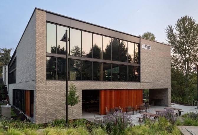 The UW Bothell dining hall